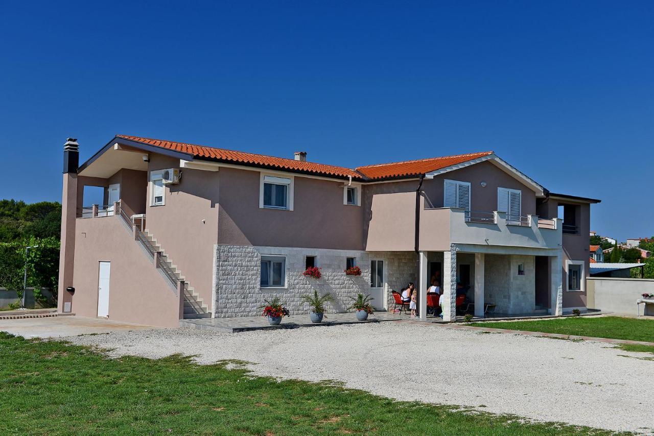 Apartment Mario Pula Exteriér fotografie